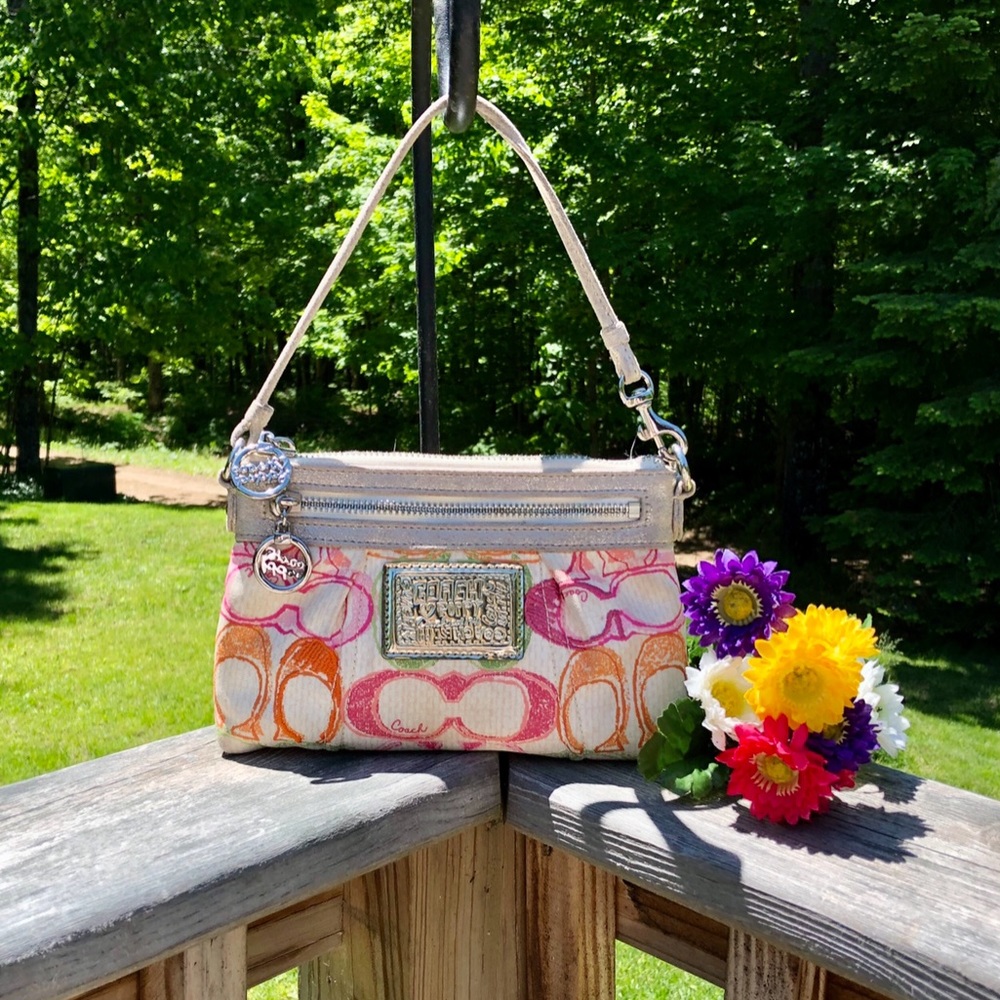 COACH Poppy small Handbag. So Beautiful!!